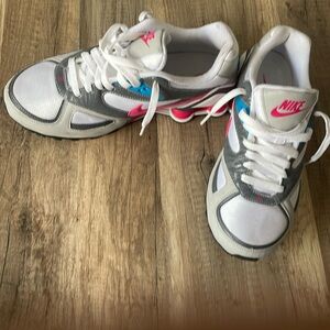 Nike Shox. Size 9